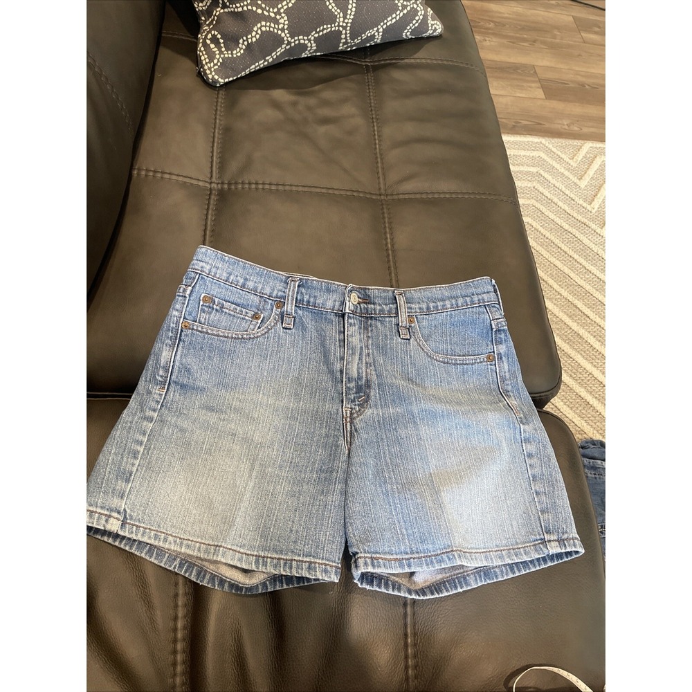 Levis 515 ShortsJean Shorts~Medium Wash~Zipper Fly~VGC!